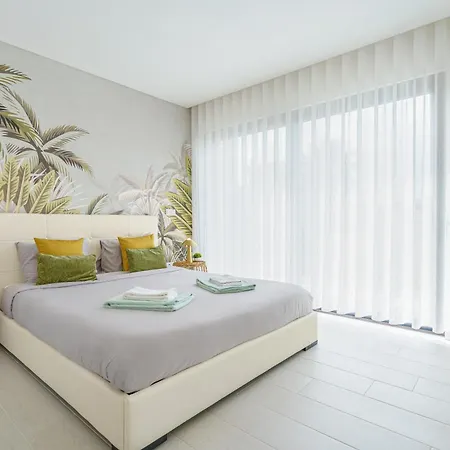 Tropical With Jacuzzi And Private Swimming Pool Вилла Santa Barbara (Lisbon)