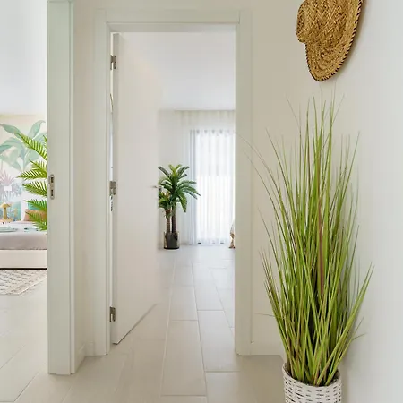 Villa Tropical Santa Barbara (Lisbon)
