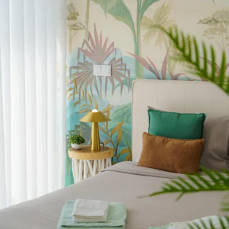 Tropical With Jacuzzi And Private Swimming Pool Вилла Santa Barbara (Lisbon)