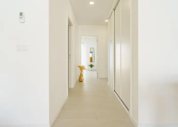 Tropical With Jacuzzi And Private Swimming Pool * Santa Barbara (Lisbon)