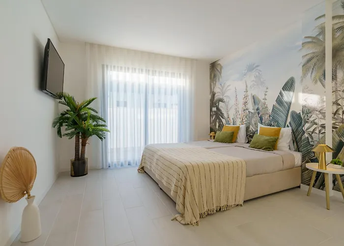 Tropical With Jacuzzi And Private Swimming Pool *